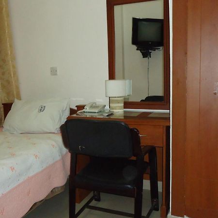 Rainbow Hotel Dar es Salaam Kamer foto