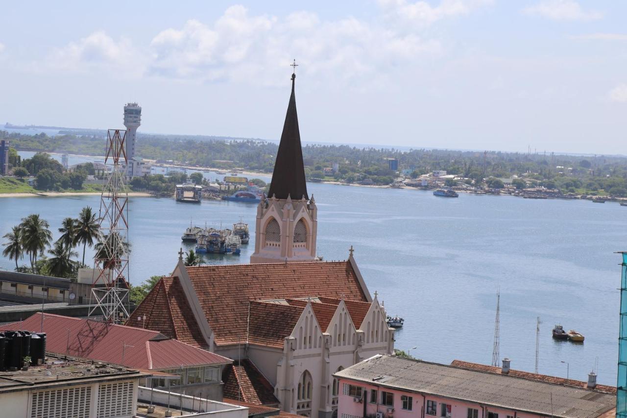 Rainbow Hotel Dar es Salaam Buitenkant foto