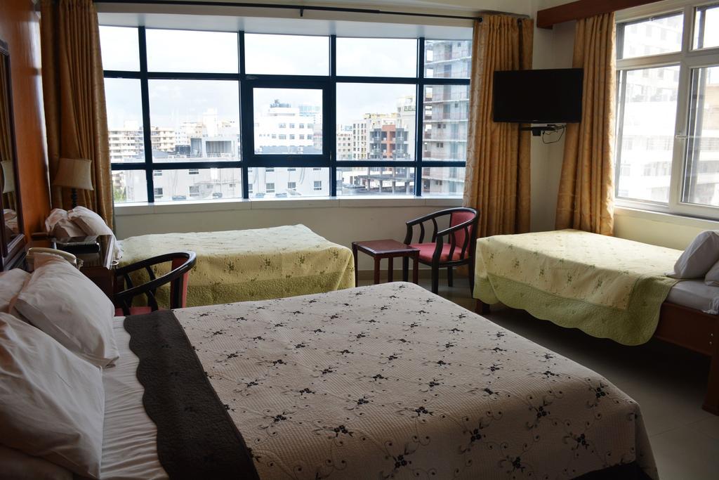 Rainbow Hotel Dar es Salaam Buitenkant foto