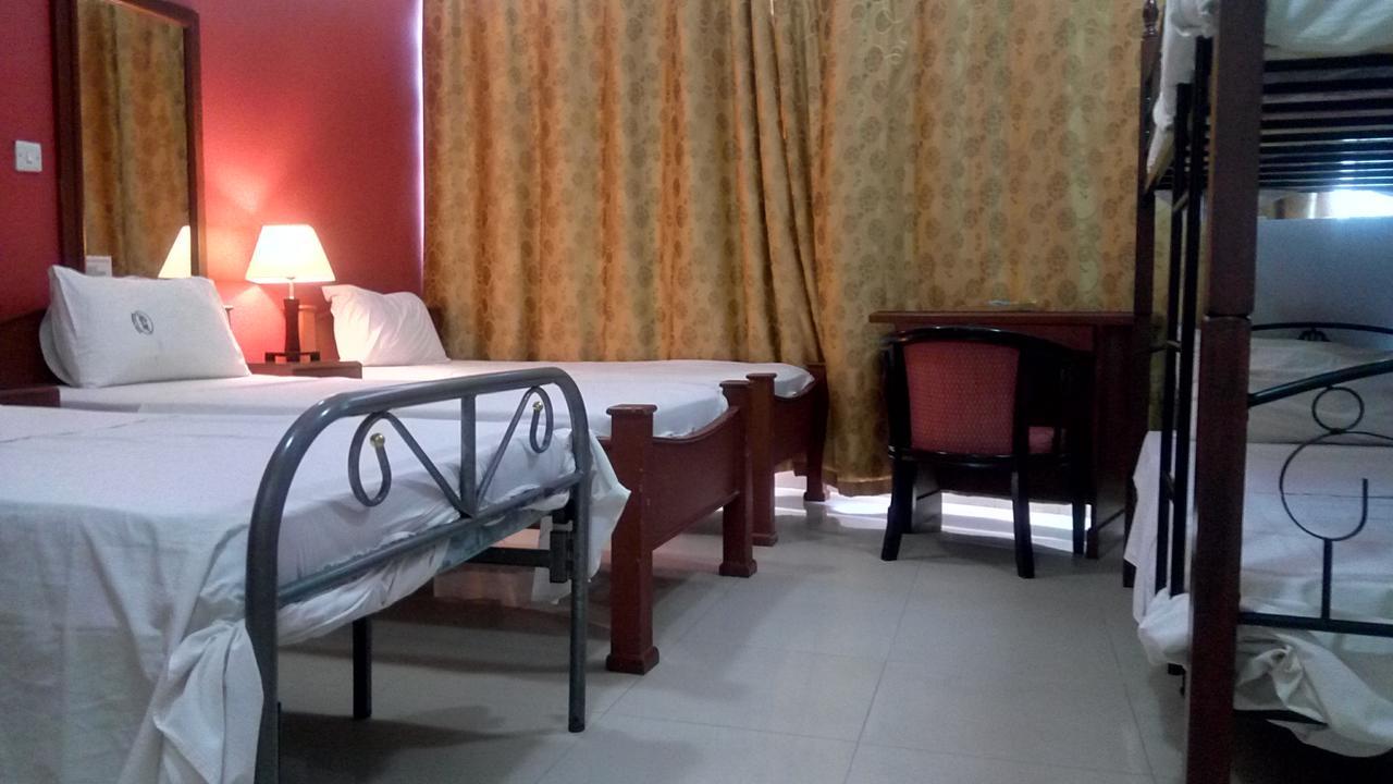 Rainbow Hotel Dar es Salaam Buitenkant foto