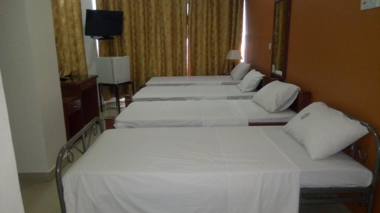 Rainbow Hotel Dar es Salaam Buitenkant foto